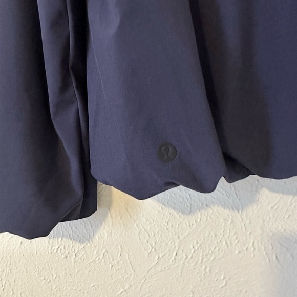 Lululemon navy Belle Jacket size 10​​​​ - Picture 9 of 11